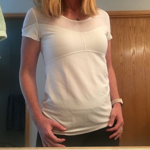 Tonic Active White Mesh Top - Picture 7 of 7